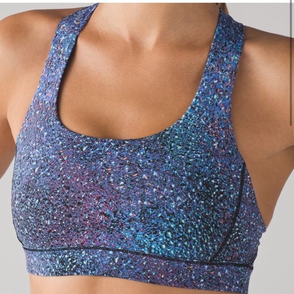 07 Lululemon Mermaid Strive Sports Bra